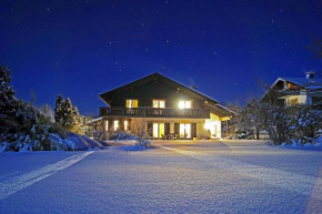 Großes Ferienhaus - Own cottage near Chiemsee